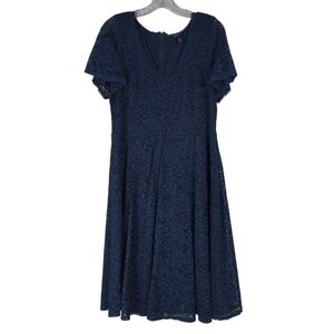 Torrid Dress Women's 14 Navy Floral Lace Short Sleeve Eyelet Knee Length V Neck